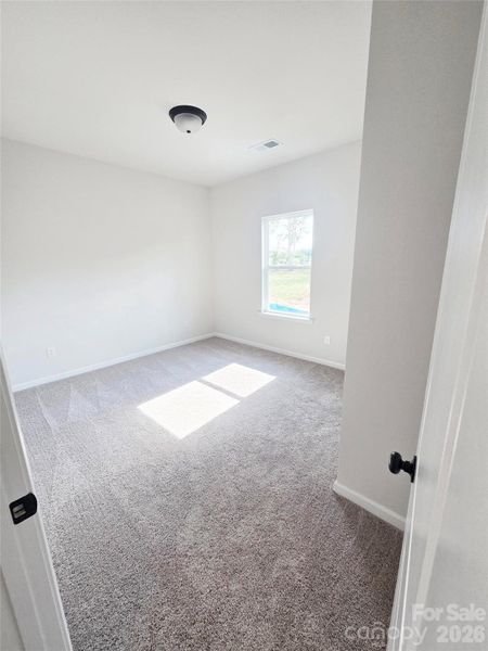 Spacious, unfurnished interior of a new home in Cedar Meadows, Monroe (Image 12).
