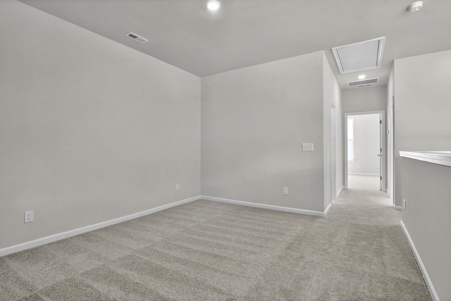 Spacious, unfurnished interior of a new home in Grand Park, Leland (Image 20).