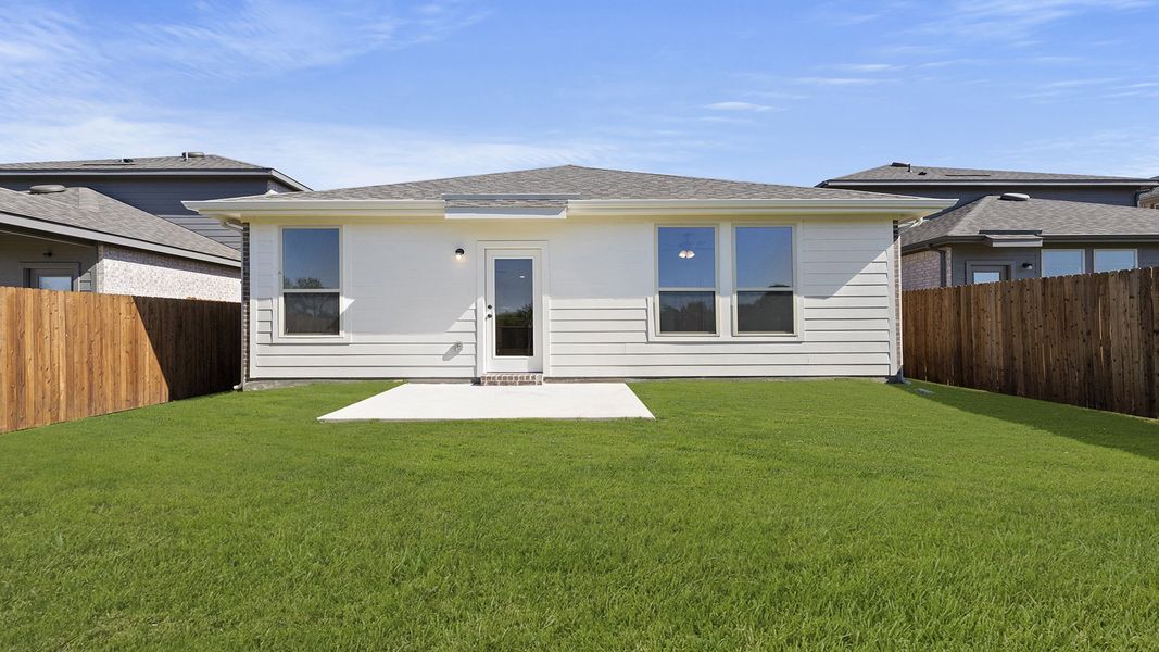 Exterior details and patio area of a home in Churchill, Anna (Image 3).