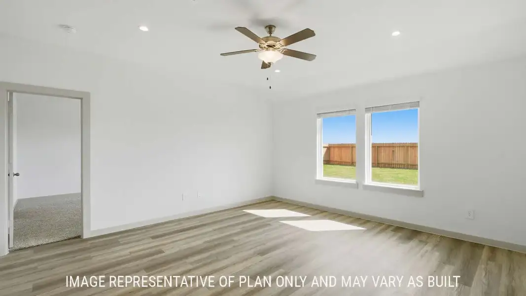 Representative unfurnished interior of a home built from the Texas Cali by D.R. Horton in Woodland Park, Beaumont (Image 19).