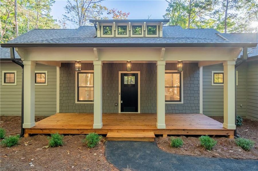 Exterior details and patio area of a home in , Jasper (Image 21).