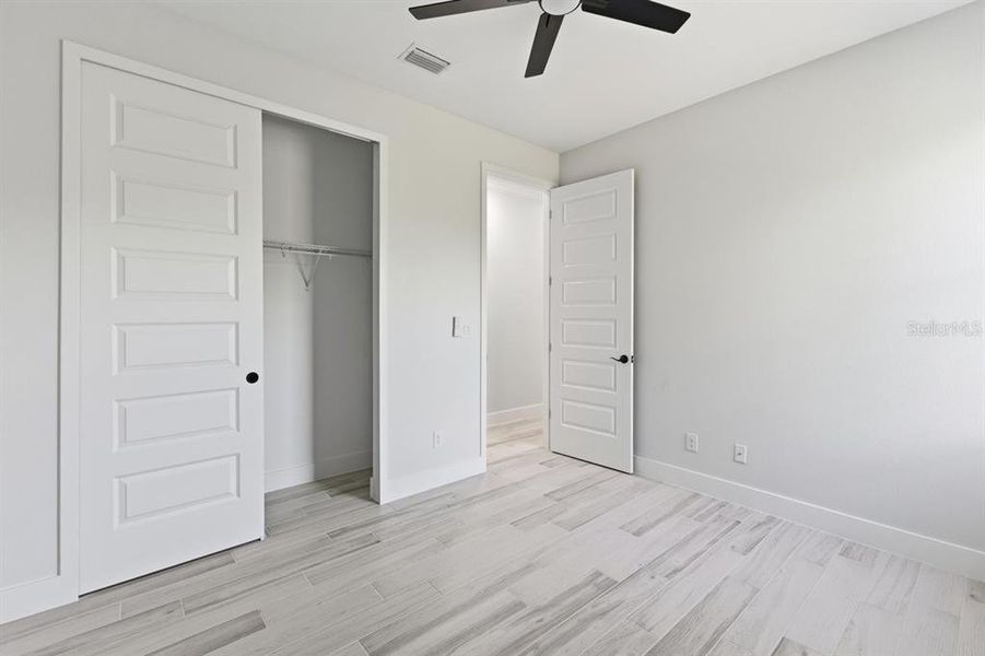 Spacious, unfurnished interior of a new home in , Englewood (Image 38).
