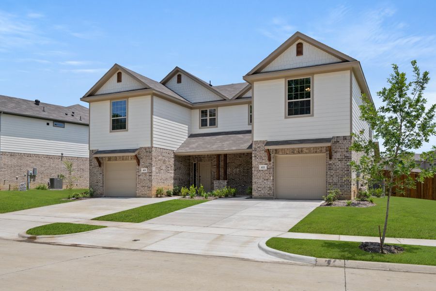 Front exterior of a new home in Eagle Cove, Denton, TX, highlighting curb appeal (Image 2).