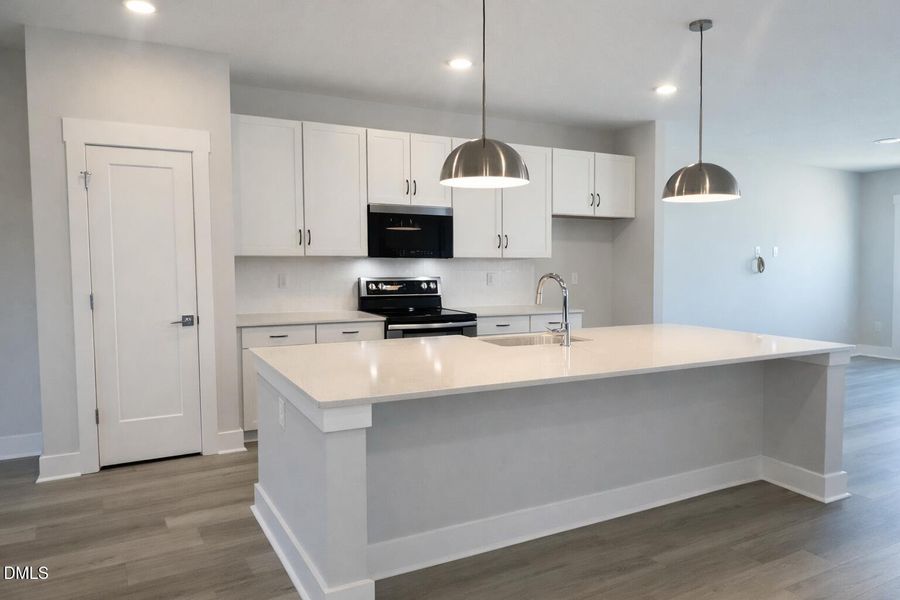 FF847541-8EEF-4FE2-8BD8-4B400DF0389E FF847541-8EEF-4FE2-8BD8-4B400DF0389E