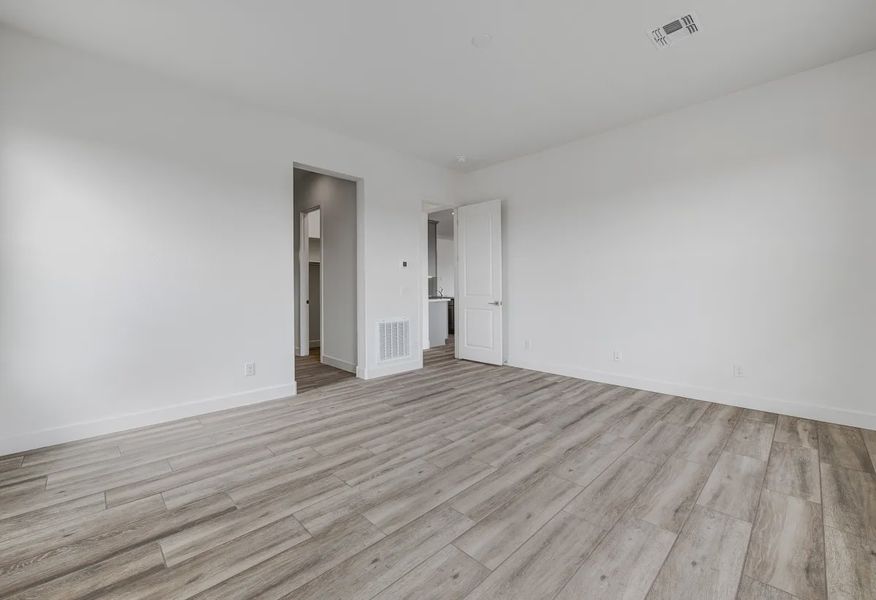 Primary Bed - 30 of 44