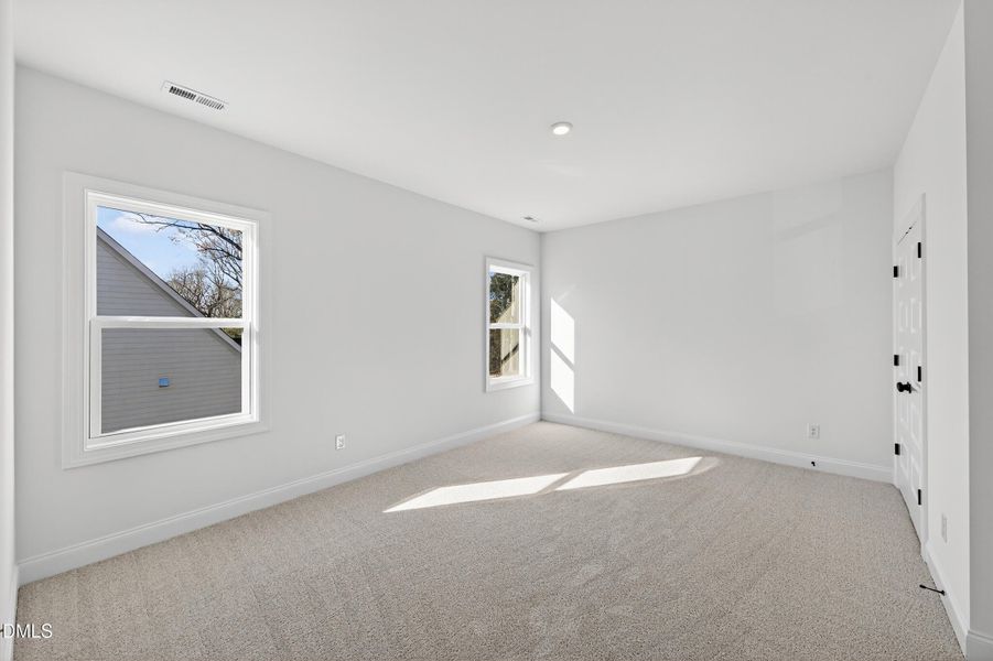 26 -122 w fountainhead lane, interior