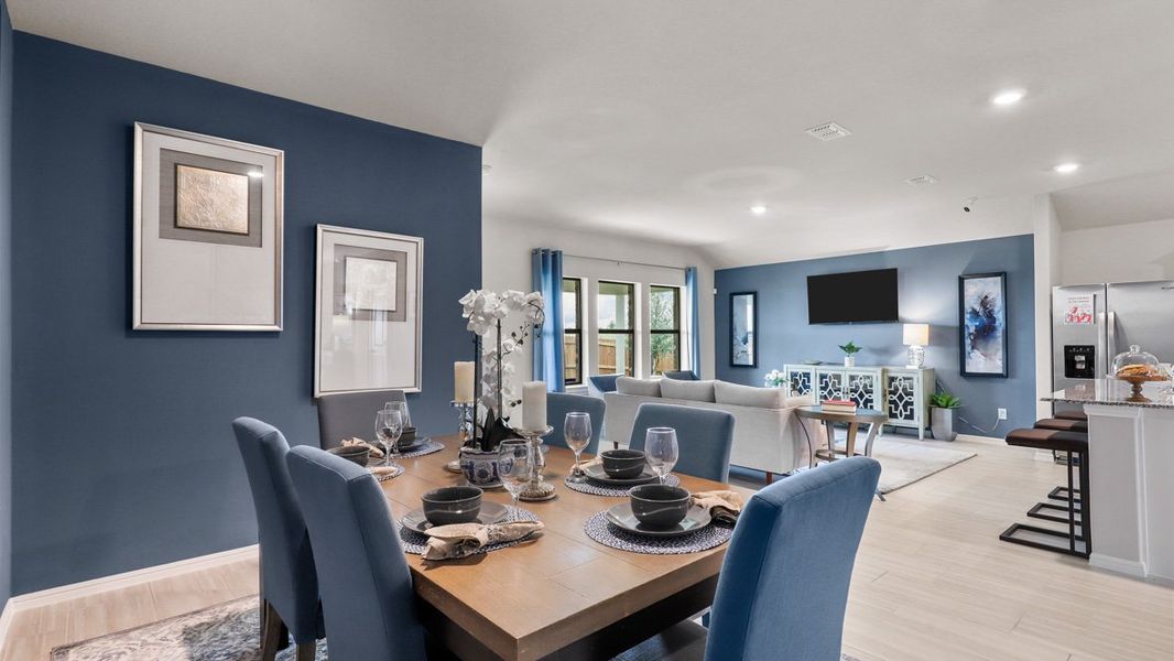 Furnished interior view inside a new home in Bella Vista, Granbury (Image 16).