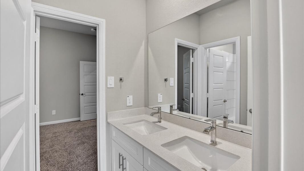 Representative furnished interior of a home built from the Legacy by D.R. Horton in Lakeview Pointe, Midlothian (Image 8).