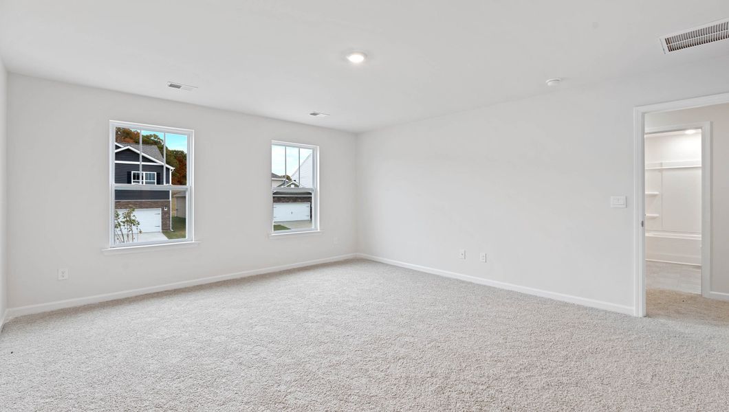 Spacious, unfurnished interior of a new home in Sage Grove, Lyman (Image 24).