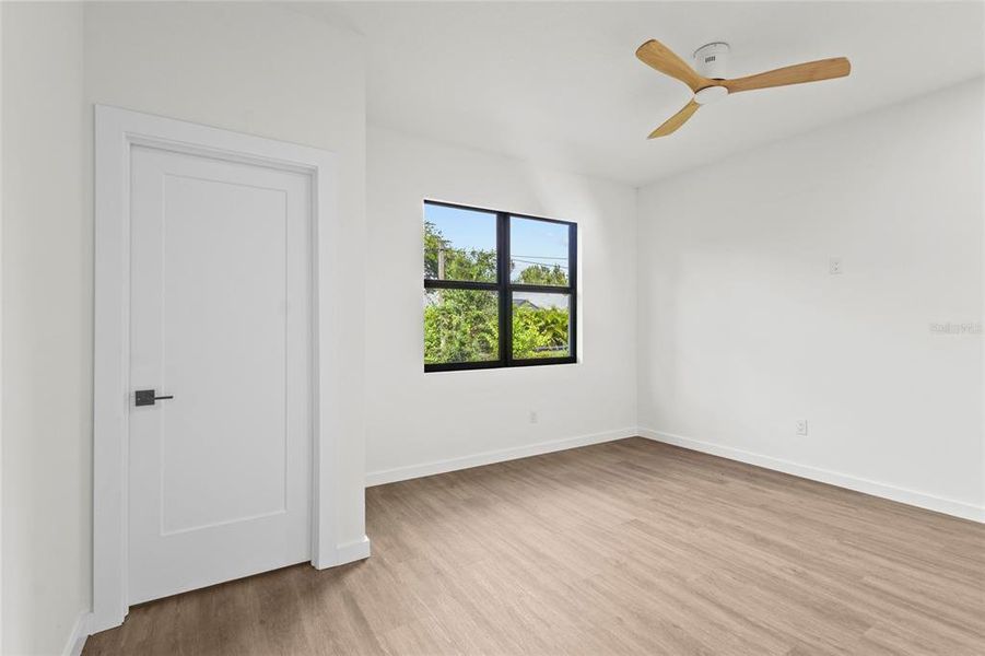 Spacious, unfurnished interior of a new home in , Punta Gorda (Image 16).