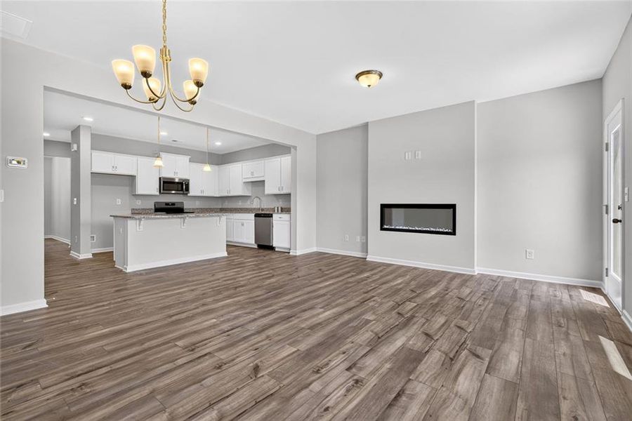 Spacious, unfurnished interior of a new home in Fairington, Cartersville (Image 33).