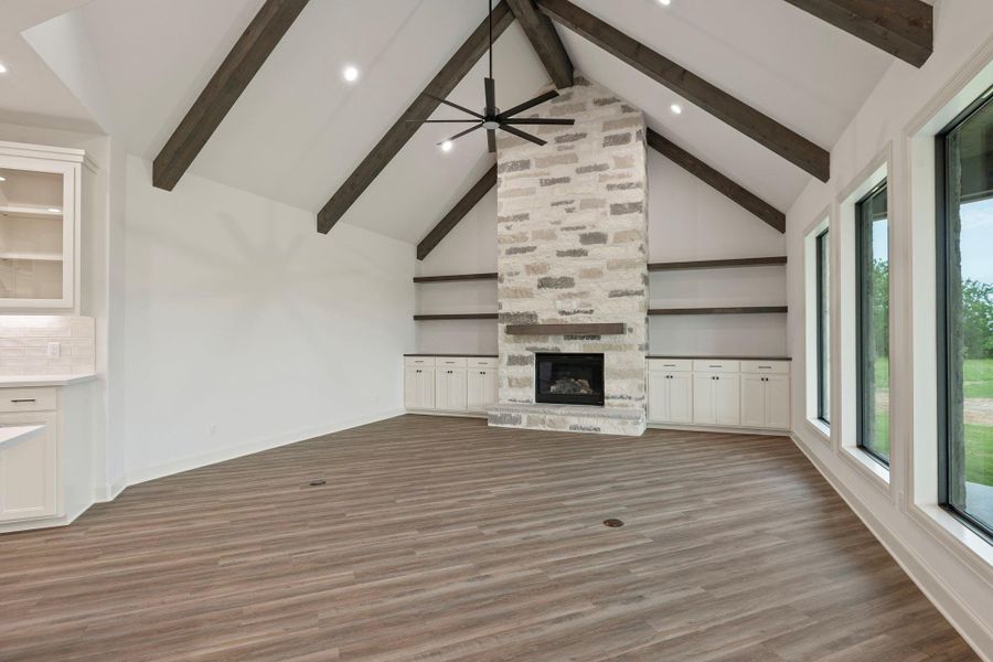 Spacious, unfurnished interior of a new home in , Bryan (Image 44).