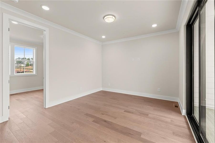 Spacious, unfurnished interior of a new home in , Alpharetta (Image 21).