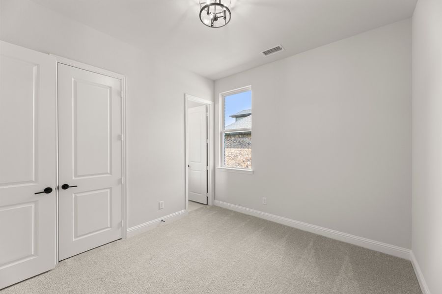 Spacious, unfurnished interior of a new home in Nelson Lake Estates, Rockwall (Image 23).