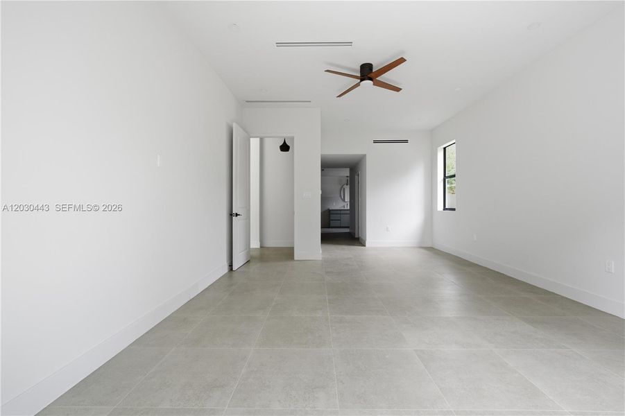 Spacious, unfurnished interior of a new home in , West Park (Image 25).