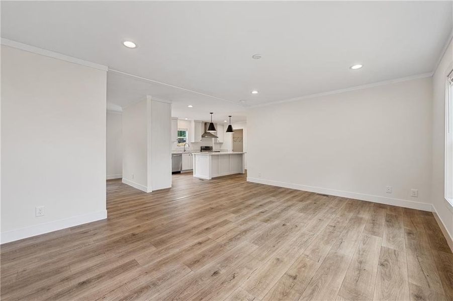 Spacious, unfurnished interior of a new home in , Gainesville (Image 27).