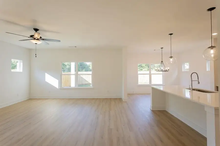 Spacious, unfurnished interior of a new home in , Buford (Image 11).