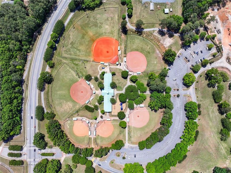 Community amenities in , Snellville (Image 61).