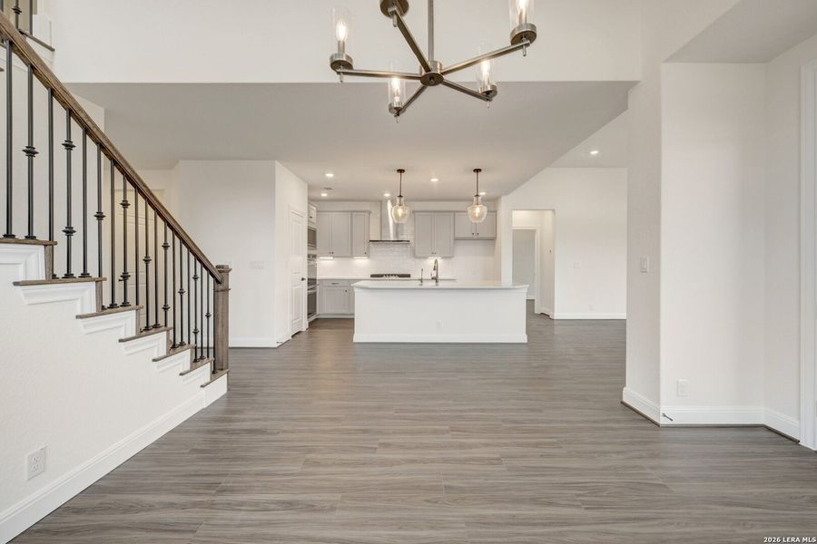 Spacious, unfurnished interior of a new home in Davis Ranch 50', San Antonio (Image 30).