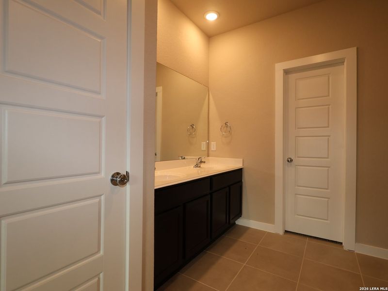 Furnished interior view inside a new home in Winding Brook, San Antonio (Image 13). Furnished interior view inside a new home in Winding Brook, San Antonio (Image 13).