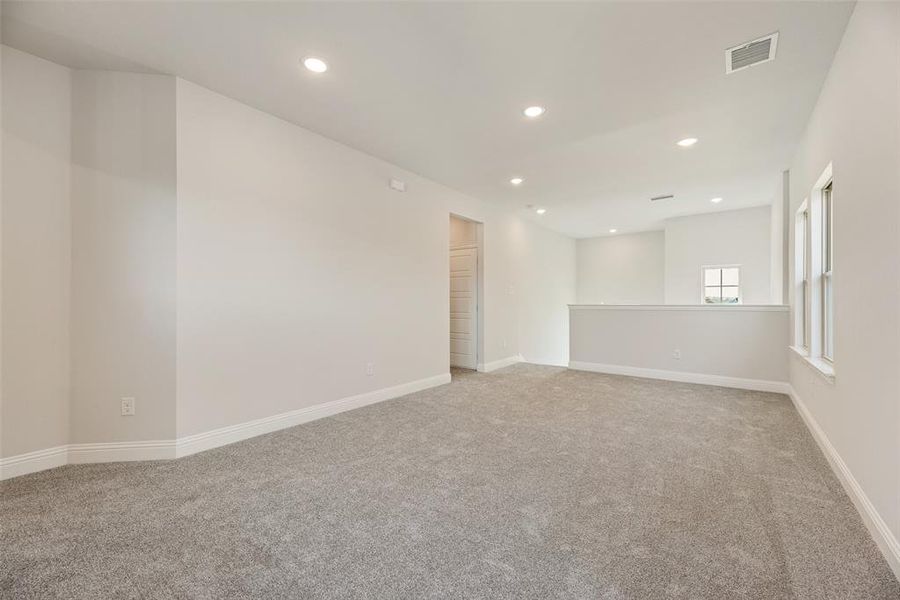 Spacious, unfurnished interior of a new home in Arbors at Legacy Hills, Celina (Image 25).