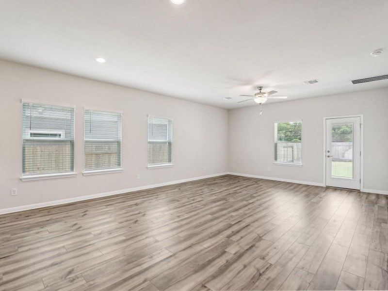 Spacious, unfurnished interior of a new home in Riverbend at Double Eagle - Boulevard Collection, Cedar Creek (Image 24). Spacious, unfurnished interior of a new home in Riverbend at Double Eagle - Boulevard Collection, Cedar Creek (Image 24).