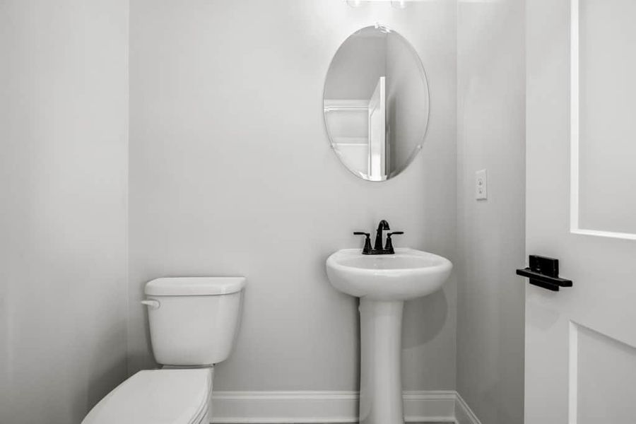 Representative furnished interior of a home built from the The Baldwin by UnionMain Homes in Austin Springs, Bethlehem (Image 9).