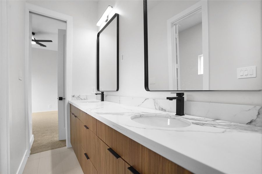 Furnished interior view inside a new home in , Houston (Image 8).