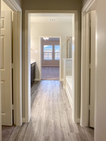 Representative unfurnished interior of a home built from the Floor Plan 1816 by Colina Homes in Grand Magnolia, Magnolia (Image 36). Representative unfurnished interior of a home built from the Floor Plan 1816 by Colina Homes in Grand Magnolia, Magnolia (Image 36).