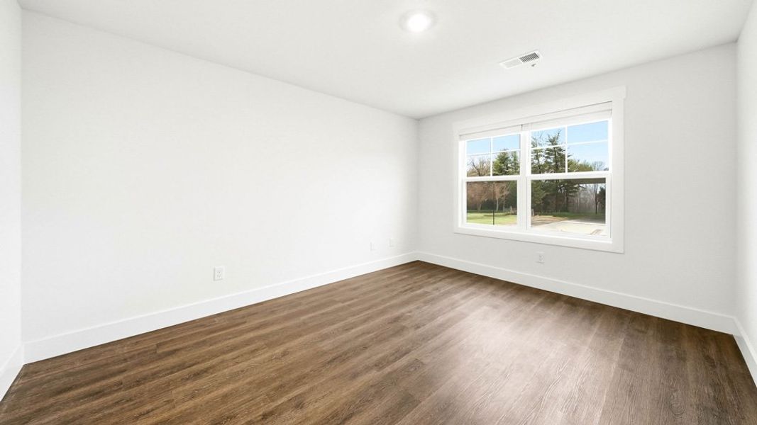Spacious, unfurnished interior of a new home in The Arbor Townhomes, Kingsport (Image 21).