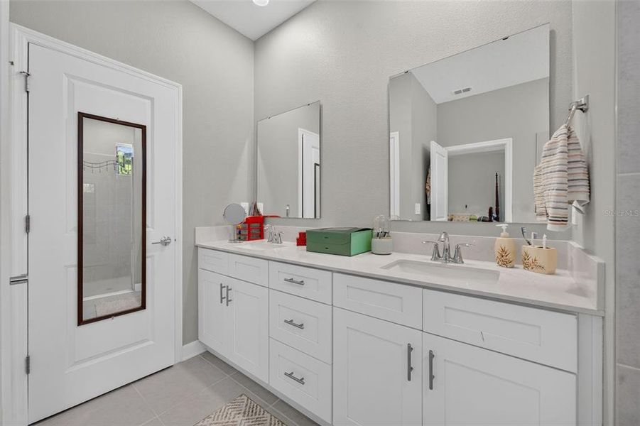 Furnished interior view inside a new home in Bronson's Ridge, Apopka (Image 30).