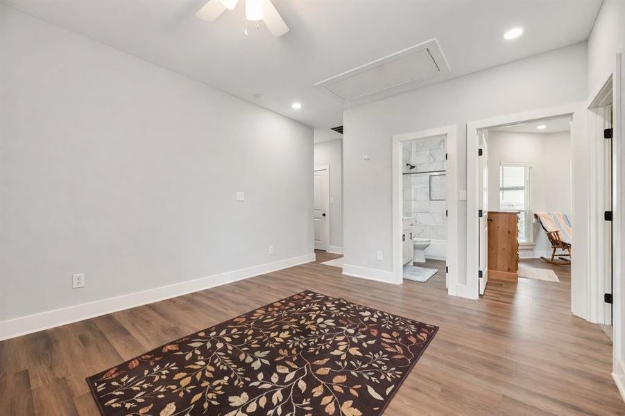 Spacious, unfurnished interior of a new home in , Tom Bean (Image 21).