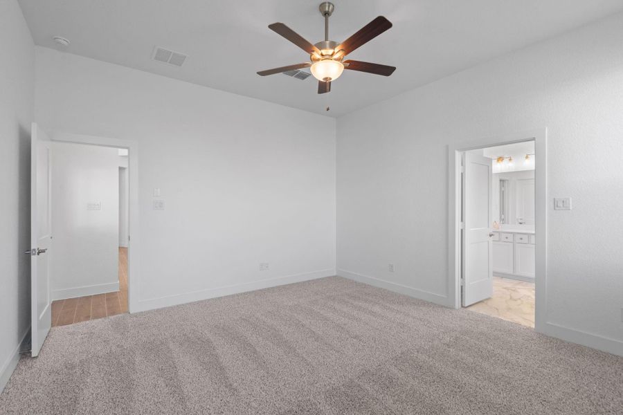 Spacious, unfurnished interior of a new home in Bridgeland, Cypress (Image 33). Spacious, unfurnished interior of a new home in Bridgeland, Cypress (Image 33).