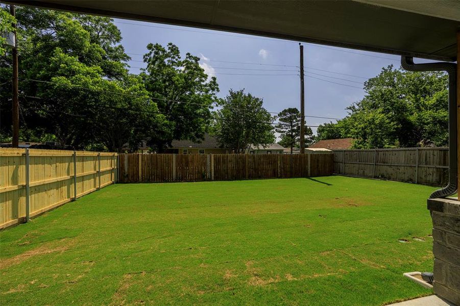 Exterior details and patio area of a home in , Fort Worth (Image 18).
