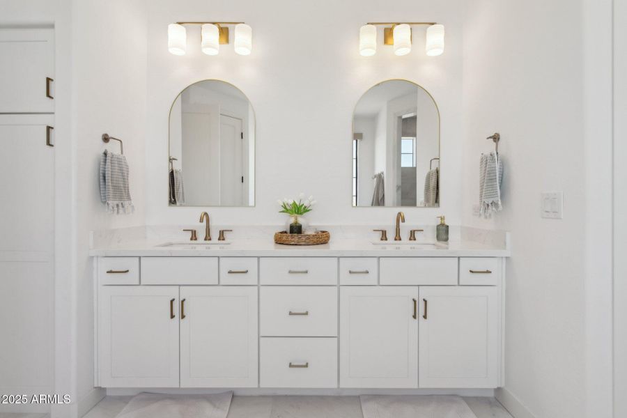 28-web-or-mls-13637-e-eclipse-dr