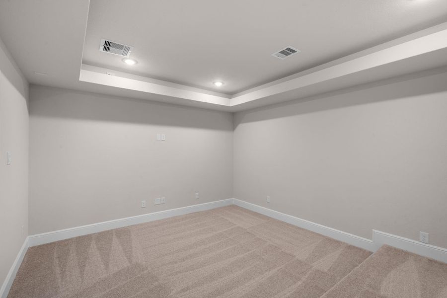 Spacious, unfurnished interior of a new home in Colton, Montgomery (Image 28).