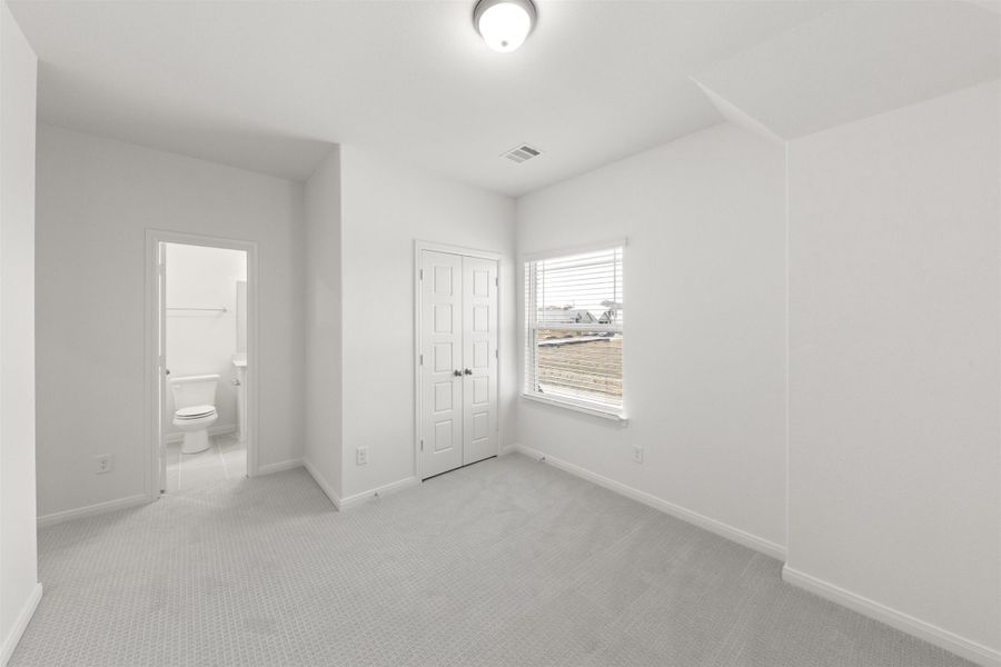 Spacious, unfurnished interior of a new home in Timberbrook, Justin (Image 23). Spacious, unfurnished interior of a new home in Timberbrook, Justin (Image 23).