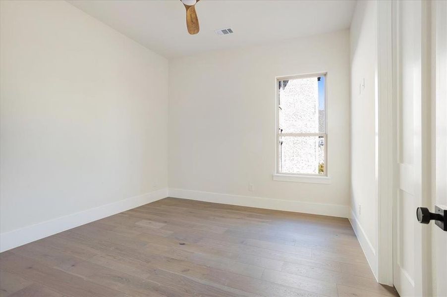 Spacious, unfurnished interior of a new home in , Denison (Image 31).