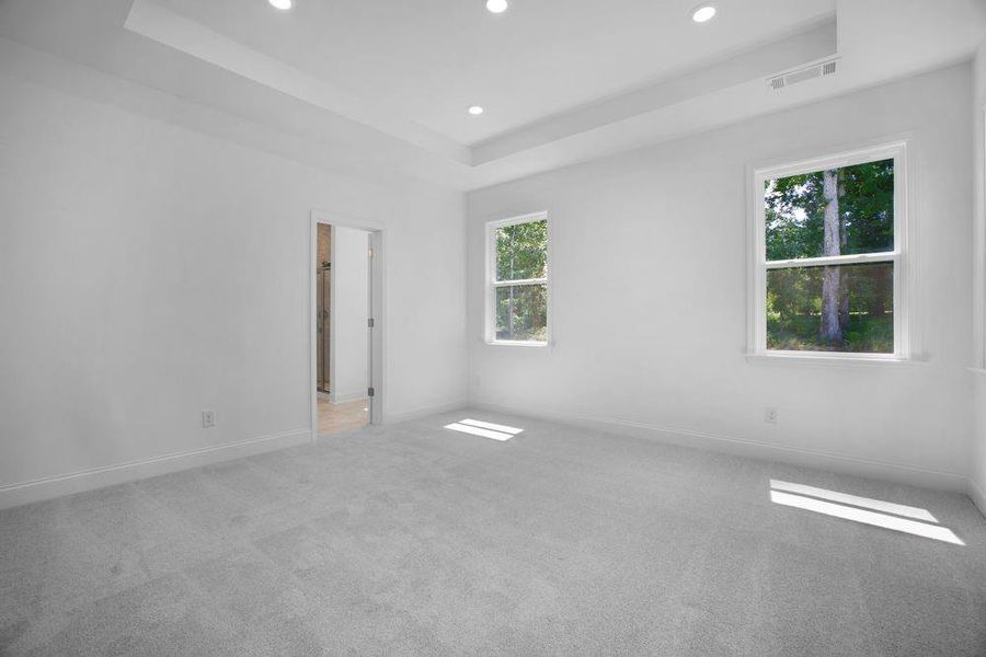 Spacious, unfurnished interior of a new home in Bailey Fence, Dacula (Image 29).