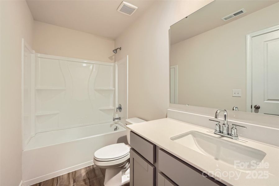 Bathroom 2(example) Bathroom 2(example)