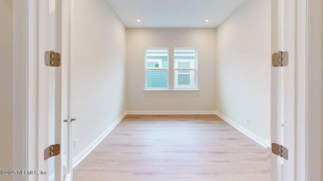 Spacious, unfurnished interior of a new home in RiverTown - WaterSong, St. Johns (Image 9).