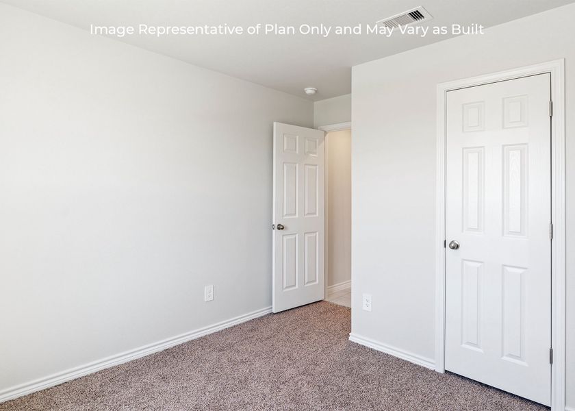 Representative unfurnished interior of a home built from the Camden by D.R. Horton in London Towne, Corpus Christi (Image 22).