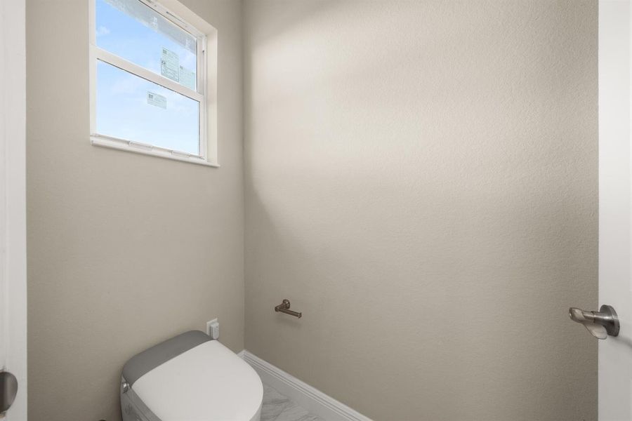 interior - master bathroom 3