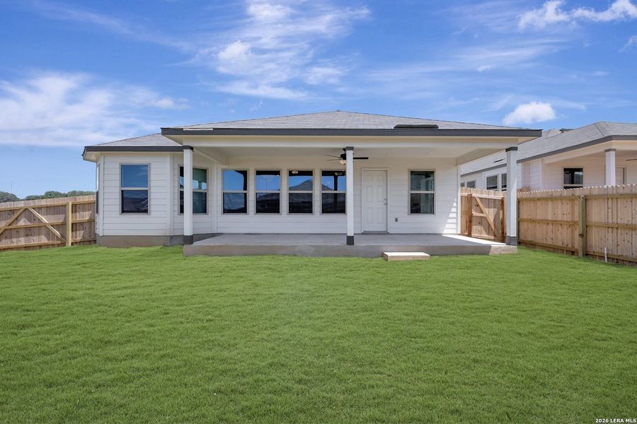 Exterior details and patio area of a home in Greenspoint Heights, Seguin (Image 3).