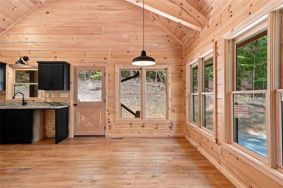 Image 32 of a home in .