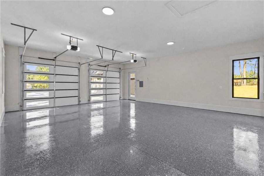 Spacious, unfurnished interior of a new home in , Monroe (Image 70).