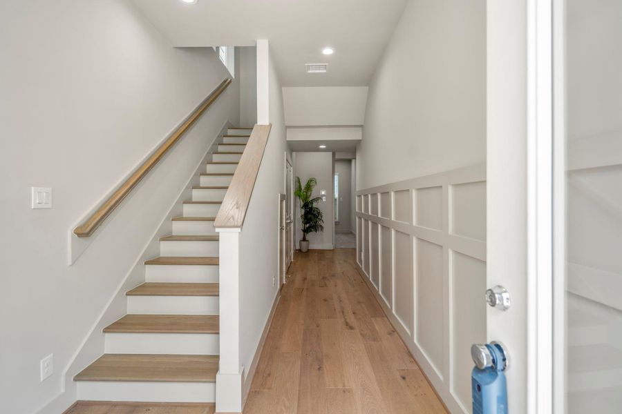 Spacious, unfurnished interior of a new home in , Houston (Image 23).