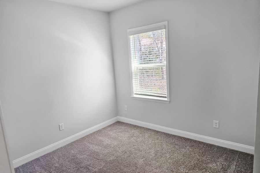 Spacious, unfurnished interior of a new home in Solserra, Shallotte (Image 15).