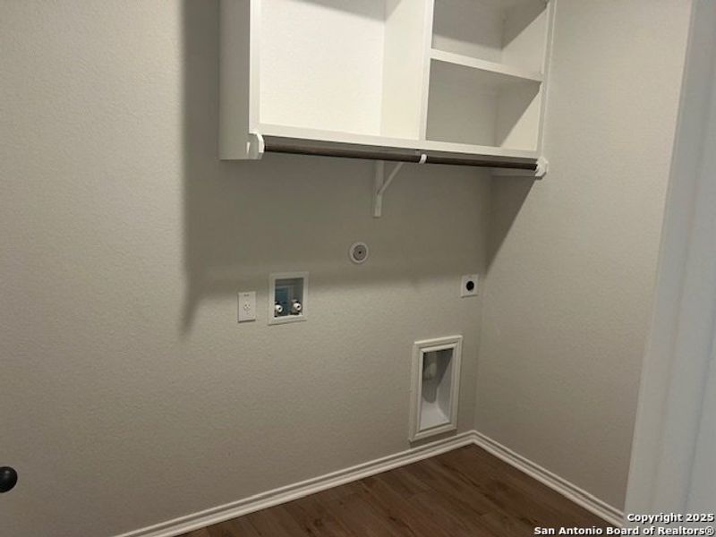 Spacious, unfurnished interior of a new home in Cordova Trails, Seguin (Image 13).