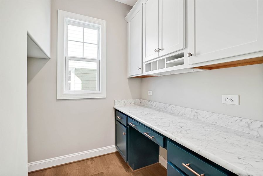 Pierre's Bay, Pocket Office